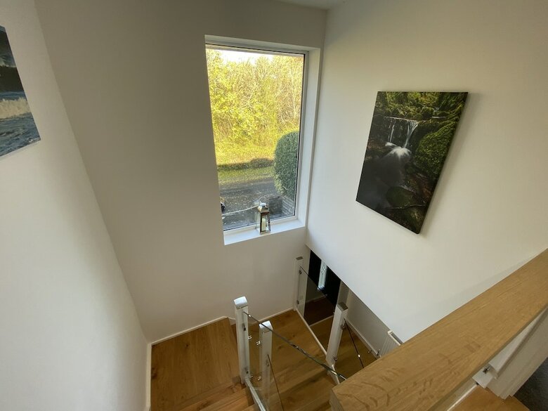 Ty Gwyn - 4 Bedroom Holiday Home