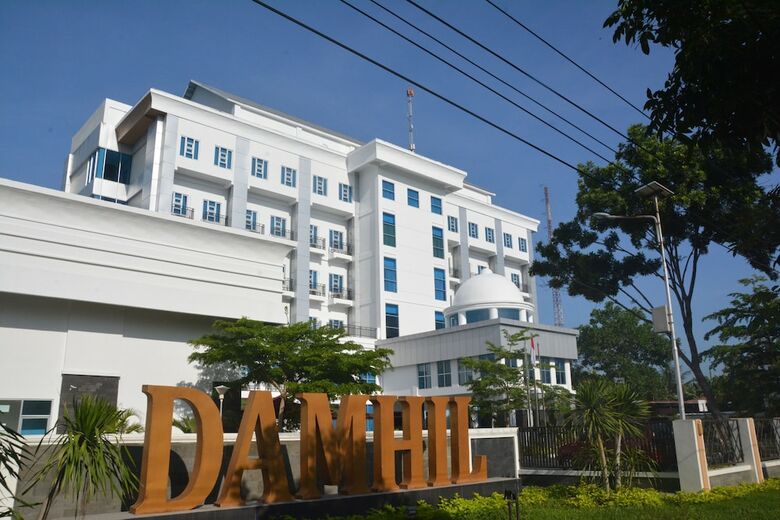 Hotel Tc Damhil Ung