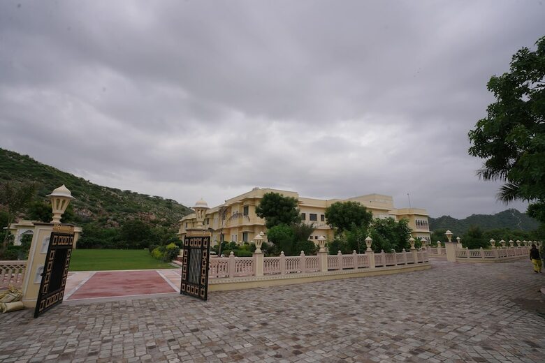 Apartamento Hotel Raj Bagh Palace
