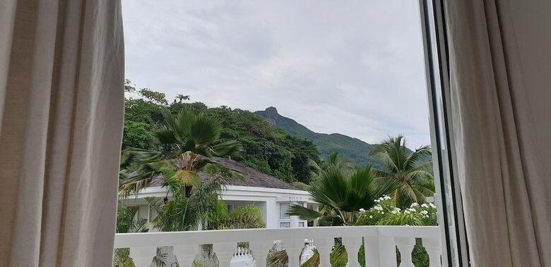 Hotel Criollo House
