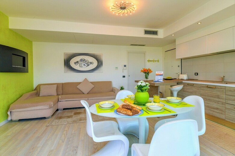 Apartamento Gardagate - La Castellana 2