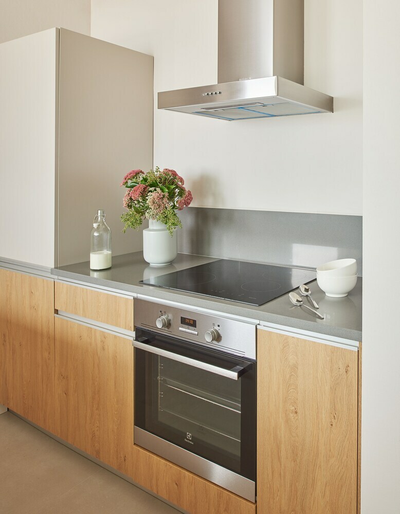 Eol Apartments