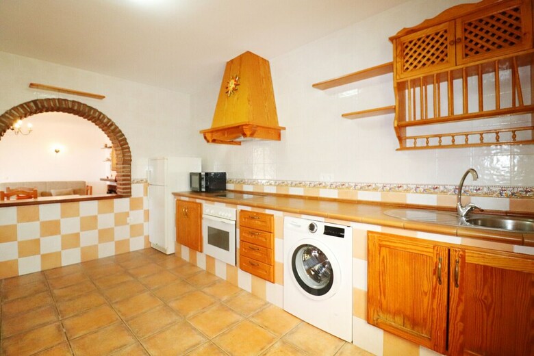 1130 Villa Sevillano