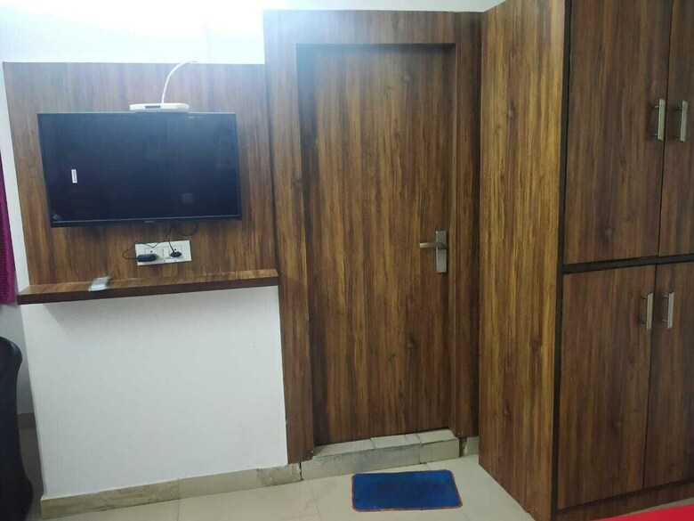 Adb Rooms Hotel Noratan Palace