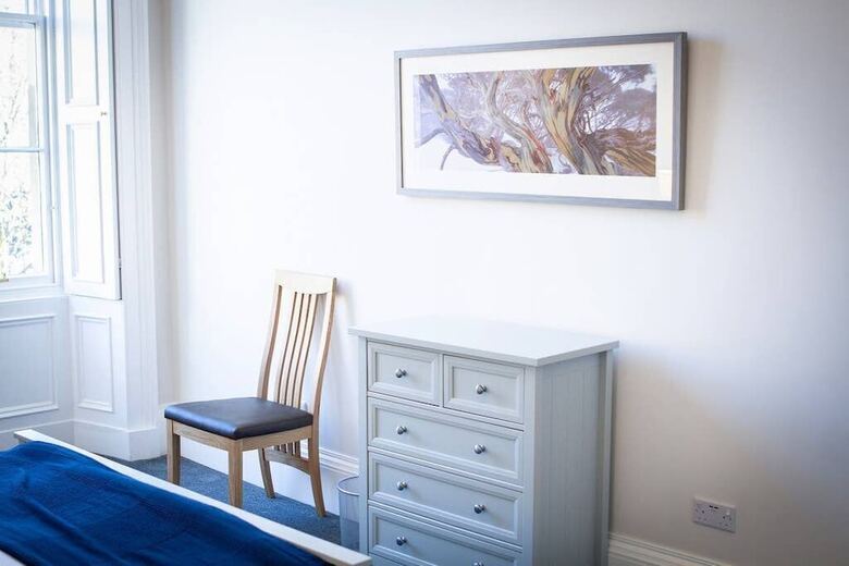 Wonderful Luxury West End Apartment