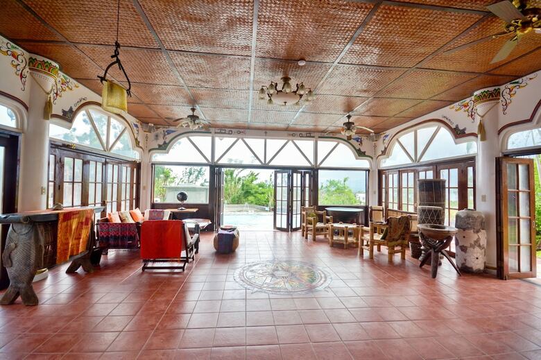 Hotel Jade's Casa de Arte
