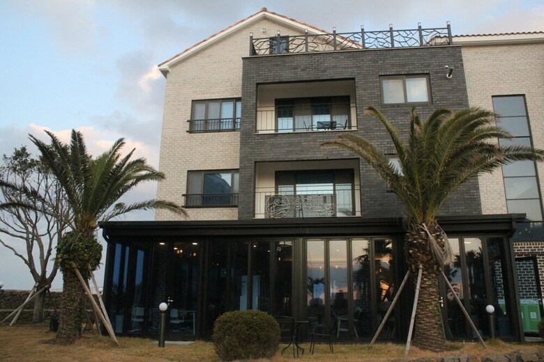 Pension Samwoo Yacht Village