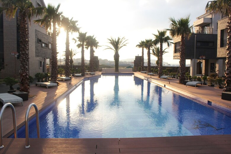 Pension Samwoo Yacht Village