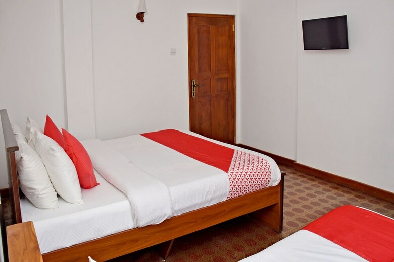 Hotel Oyo 476 Bloomfield Villa