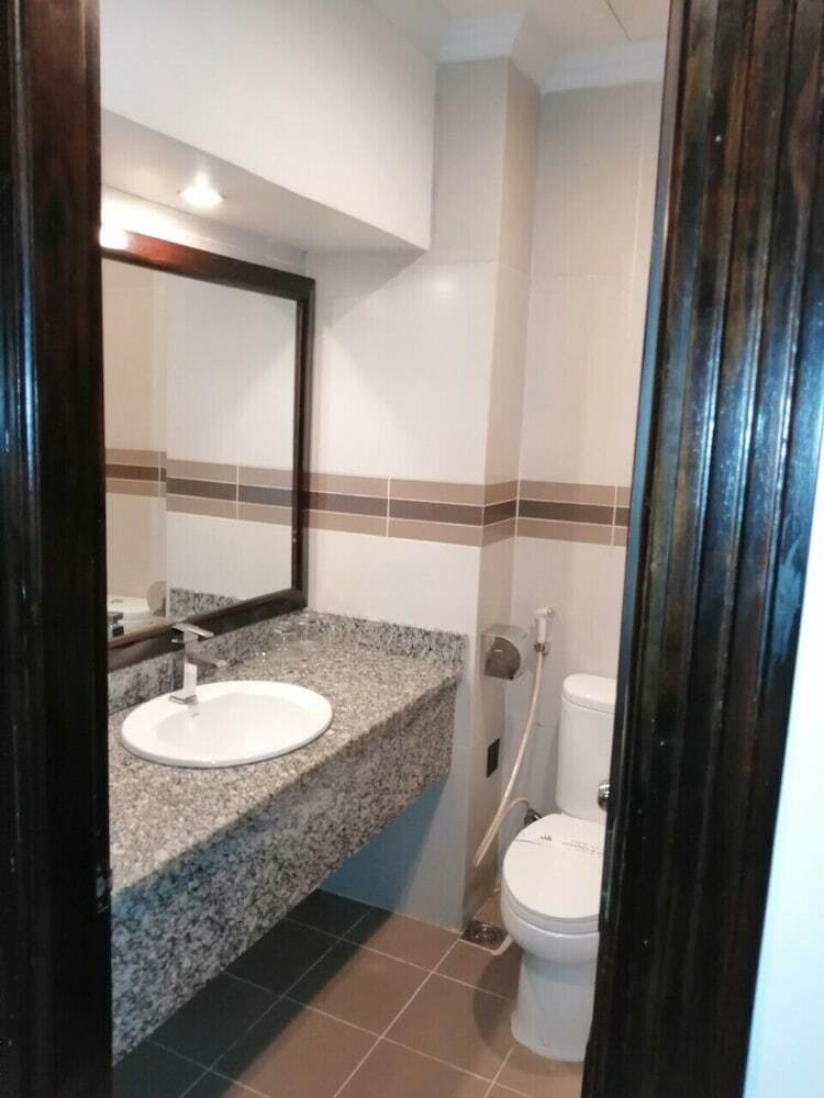 White Palace Thai Binh Hotel 1