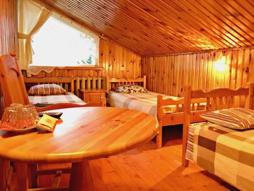 Hostal Kikas Guest House