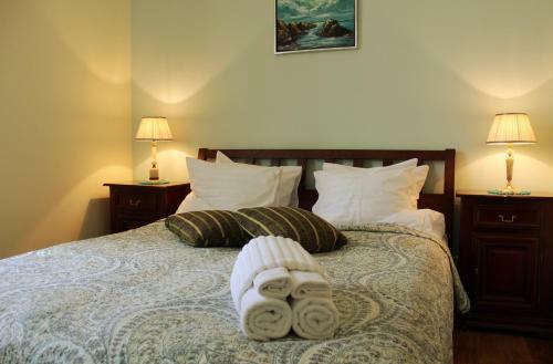 Embrace Guestrooms & Apartments