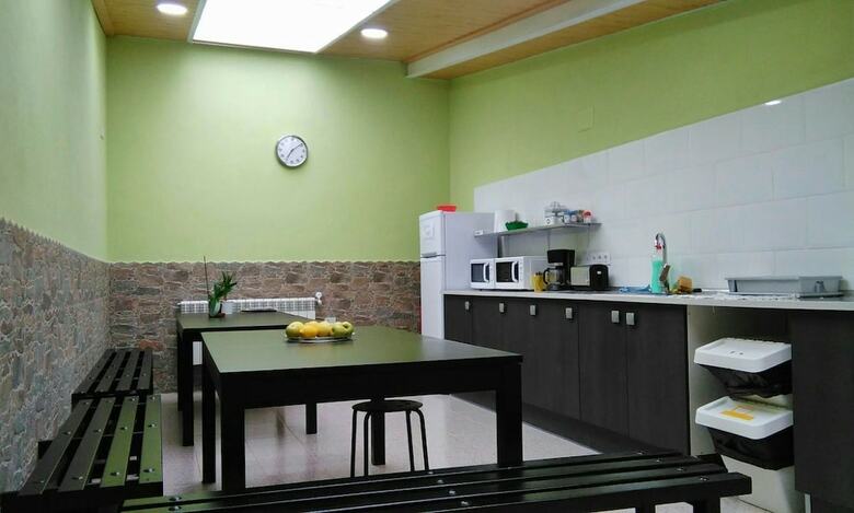 Hostal Albergue Valle Nonaya
