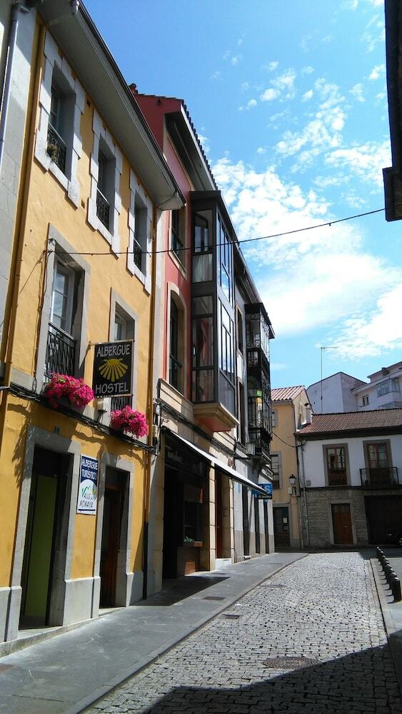 Hostal Albergue Valle Nonaya