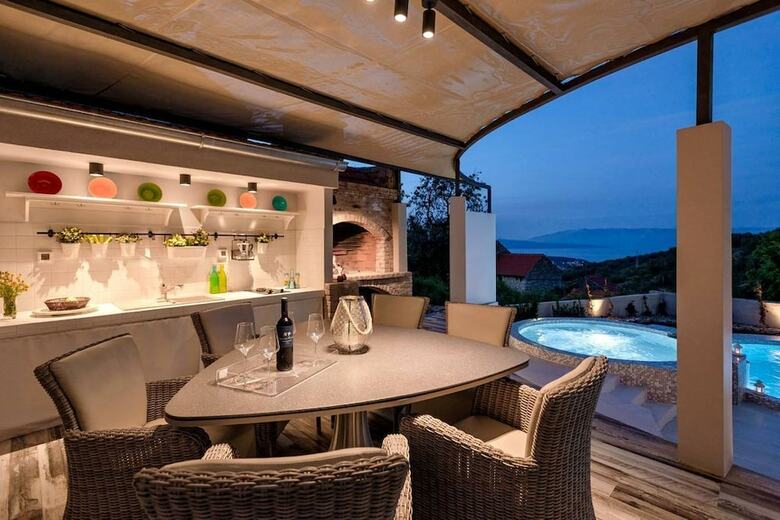 Villa Holiday Home Secret Garden