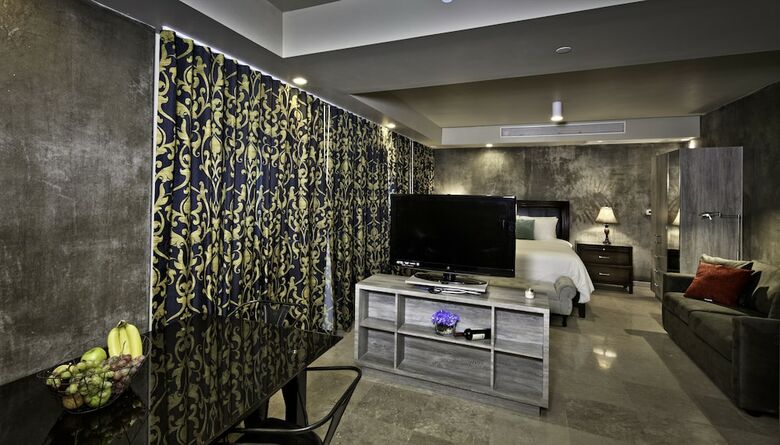 Ciqala Luxury Suites
