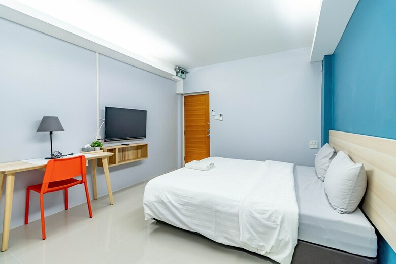 Your Place Hotel