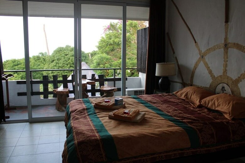 Hotel Sairee View Resort
