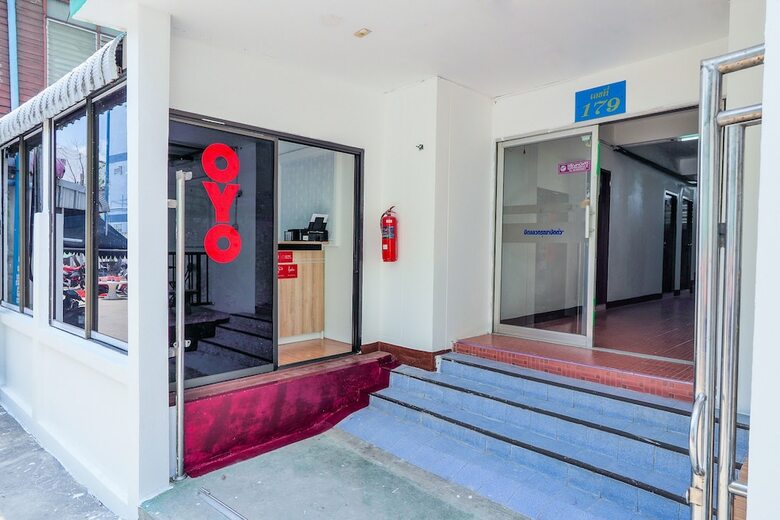Hotel Oyo 558 Green Room Bangkapi