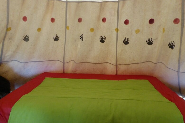 Hotel Le Ranch de Calamity Jane Tipis D'h�tes