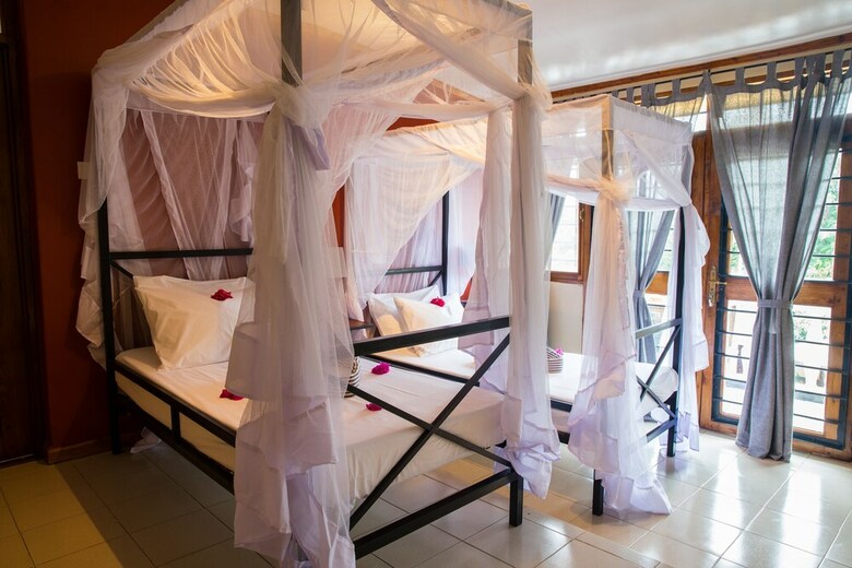 Hotel My Place At Samantar