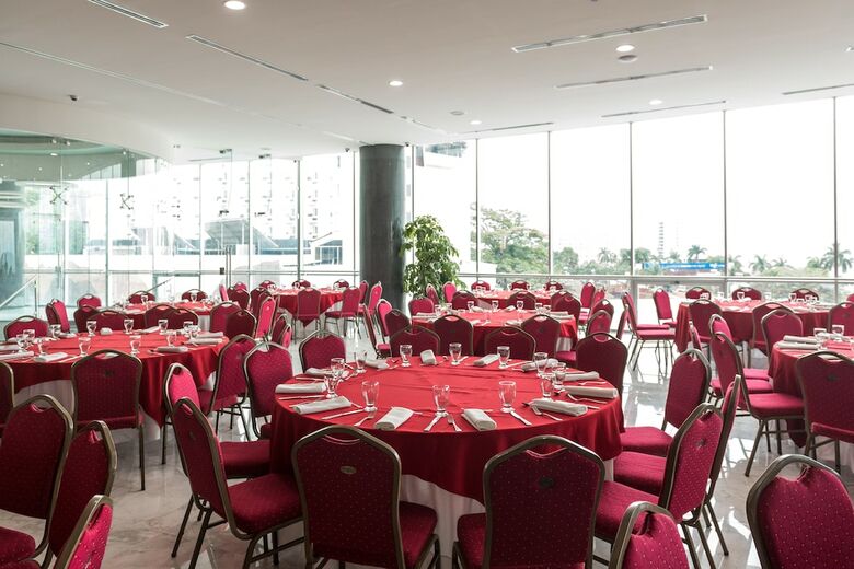 Copantl Hotel & Convention Center