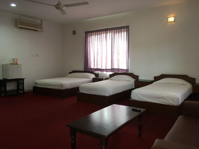 Hotel Oyo 89662 Dee Wana Resort 1