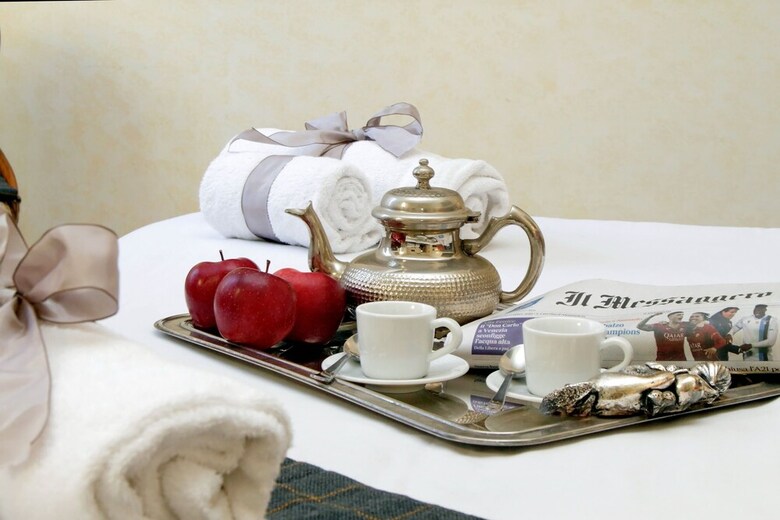 Three Bedrooms Spagna Apartment
