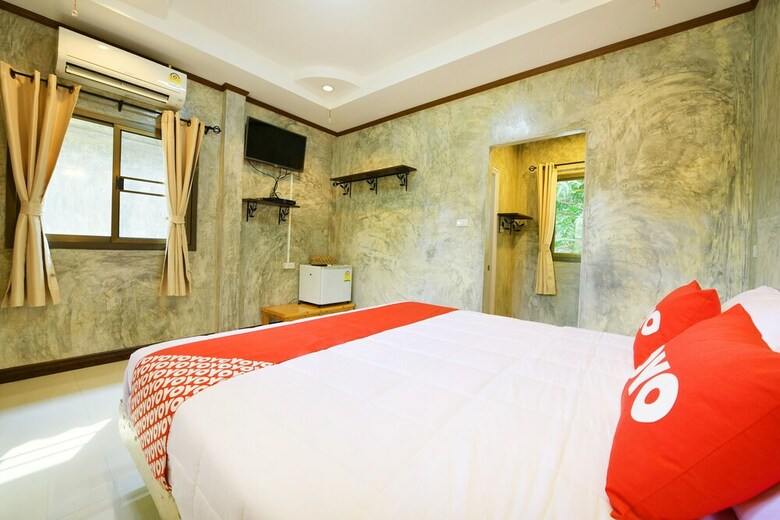 Hotel Oyo Ruenkanthima Resort