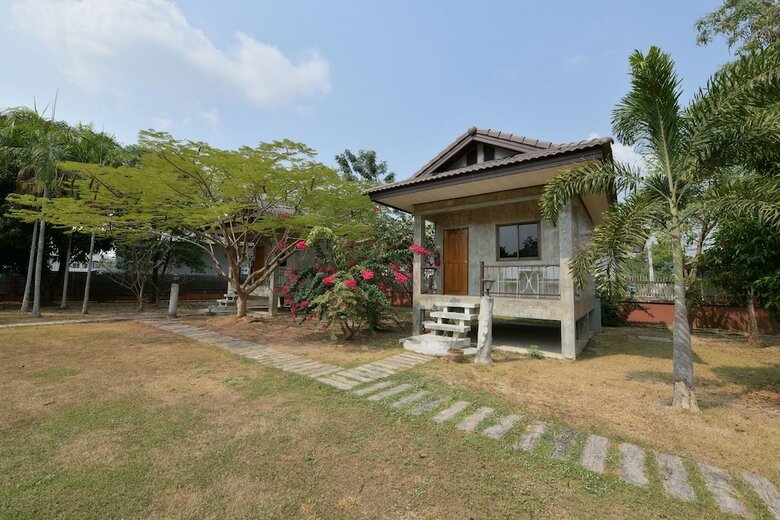 Hotel Oyo Ruenkanthima Resort