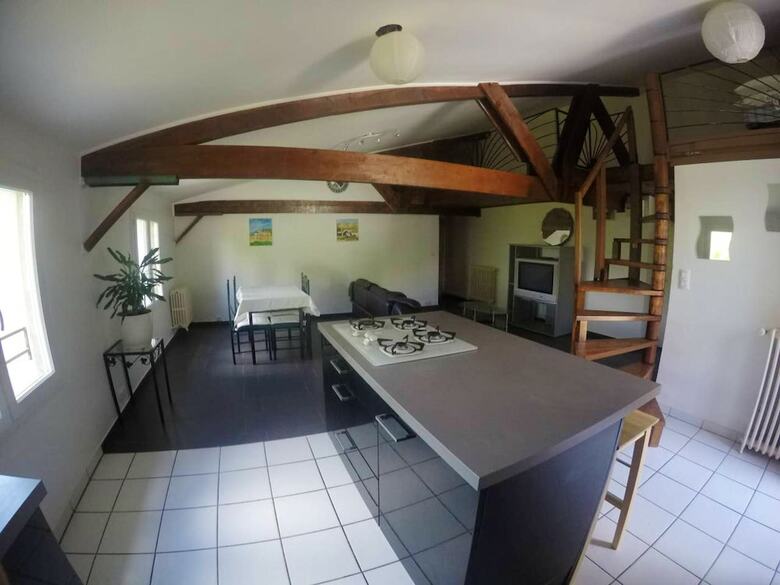 House With 2 Bedrooms In Octon , With Pool Access