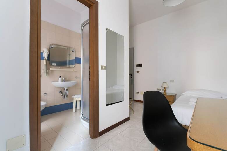 Hostal Unih� Hostel