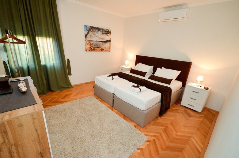 Apartments Tea Kotor