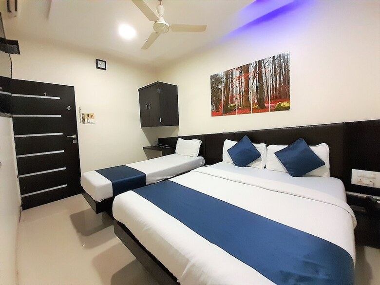 Hotel Hexa Adnoc