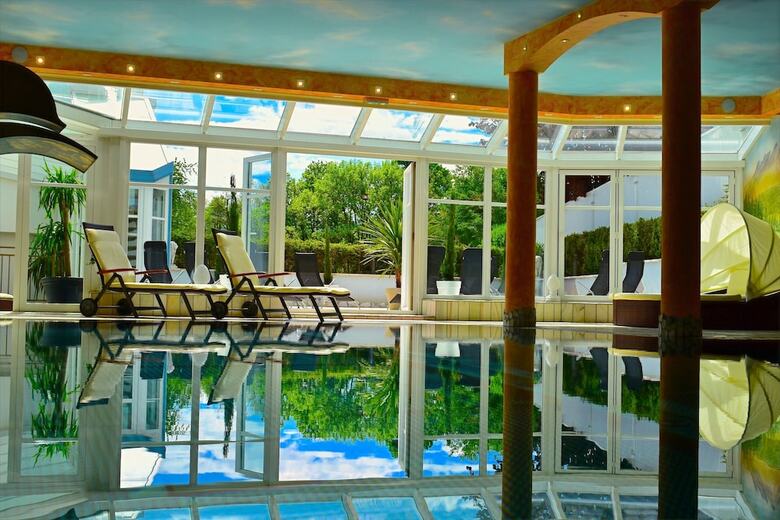 Hotel J�gerhof W�rthersee