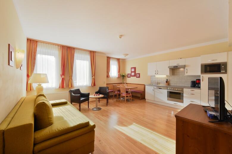 Cella Central Historic Boutique Hotel