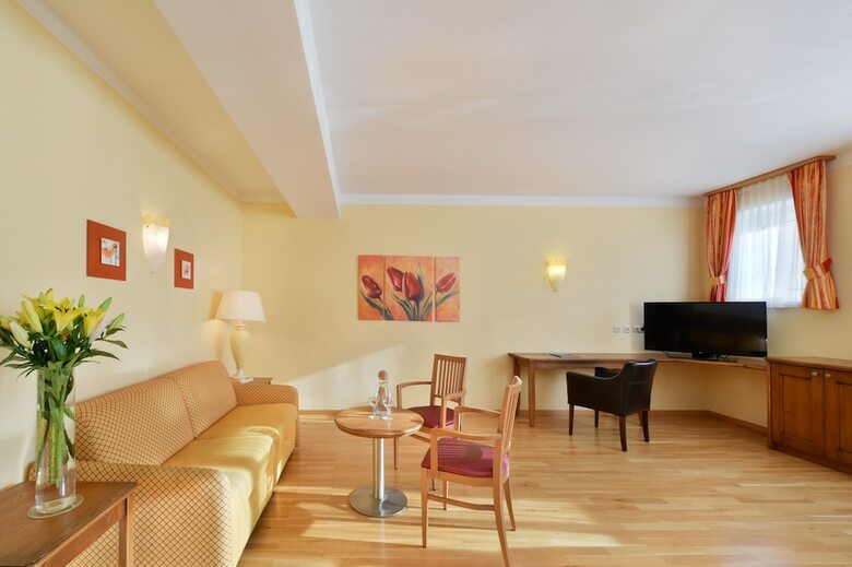Cella Central Historic Boutique Hotel