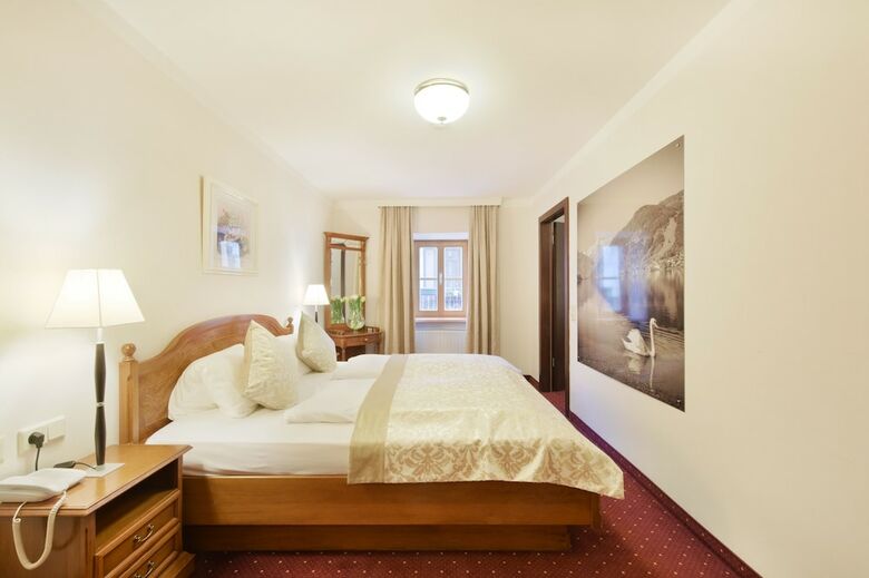 Cella Central Historic Boutique Hotel