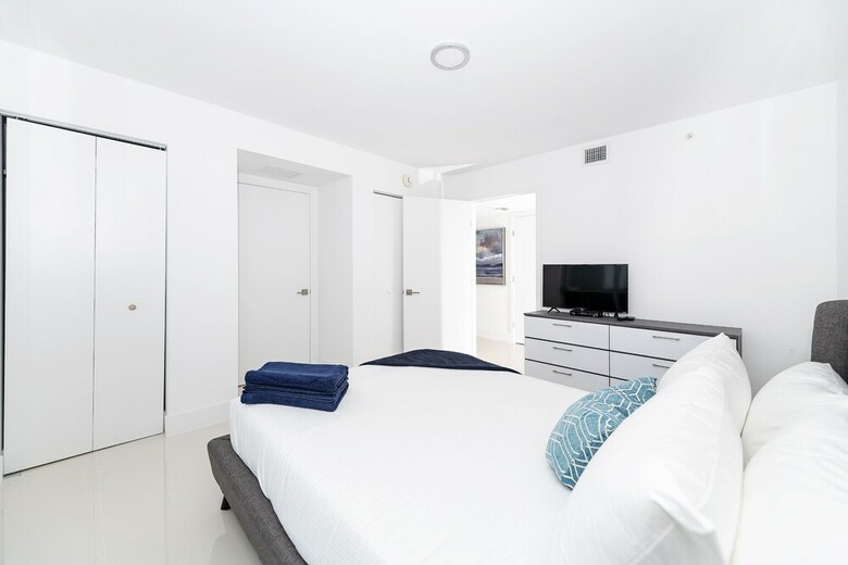 Apartamentos Moderno By Bay Harbor One