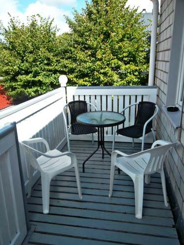 Hostal Kotka Housing