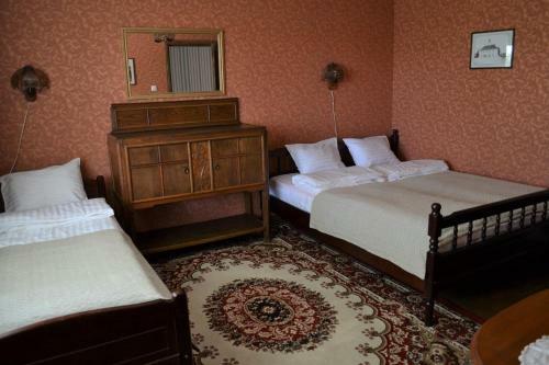 Kraavi Guest Hostel