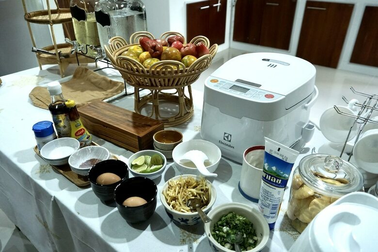 Hotel Tha Ma-o Bouteak Homestay