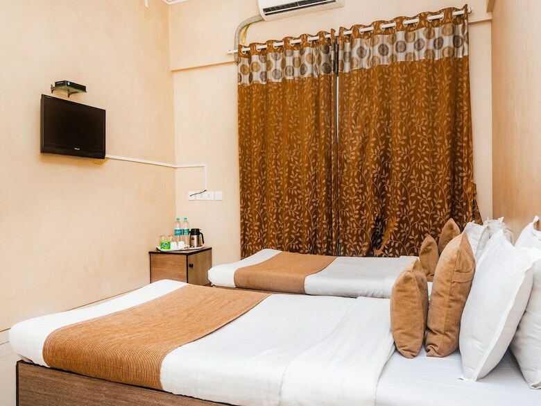 Hotel Tuliipstays - Pearl Residency