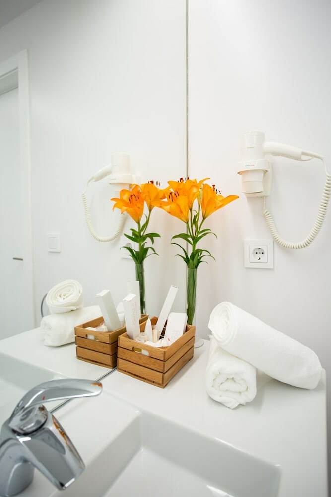 Aparthotel Plazuela Del Carb�n Suites