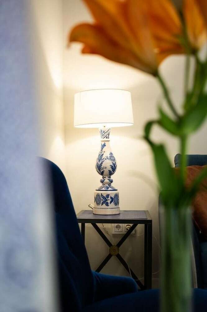 Aparthotel Plazuela Del Carb�n Suites