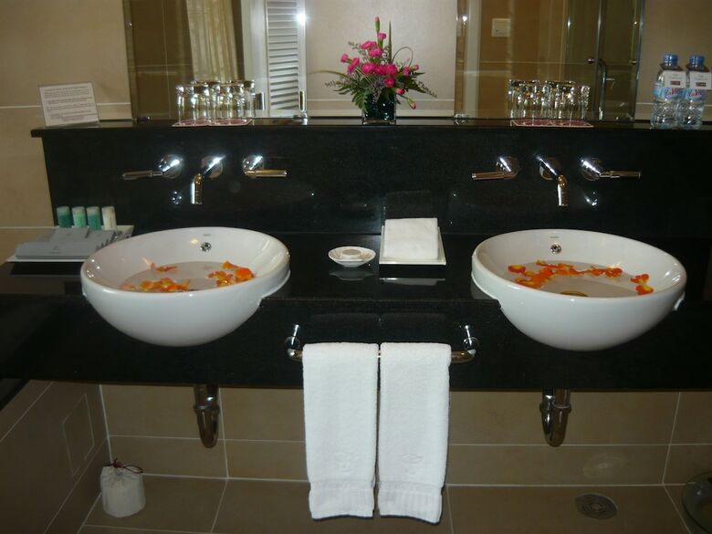 Catina Saigon Hotel