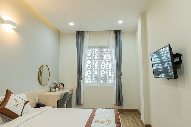 Yurii Hotel