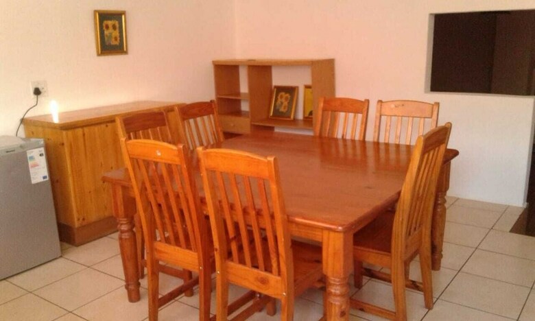 Hotel D & H Guesthouse