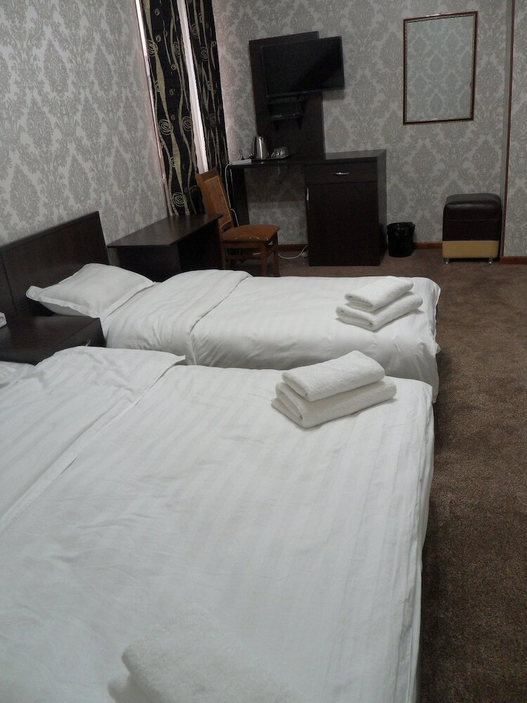 Hotel Grand Uzbegim