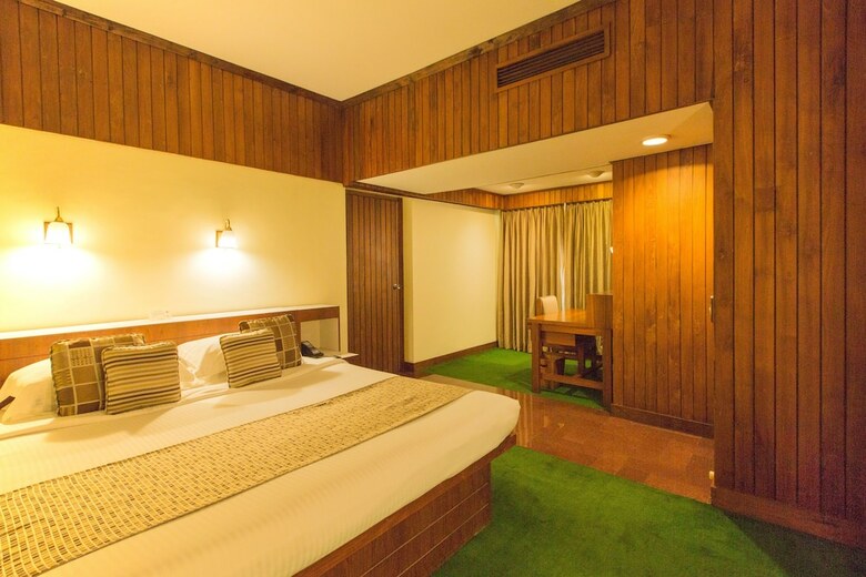 Casino Hotel - Cgh Earth, Cochin